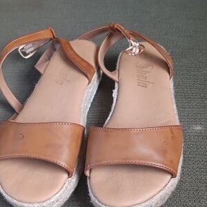 Stylish Tan Sandals for Women